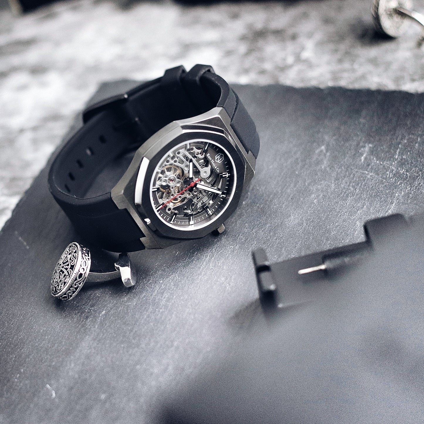 Gunmetal (Black Silicone)