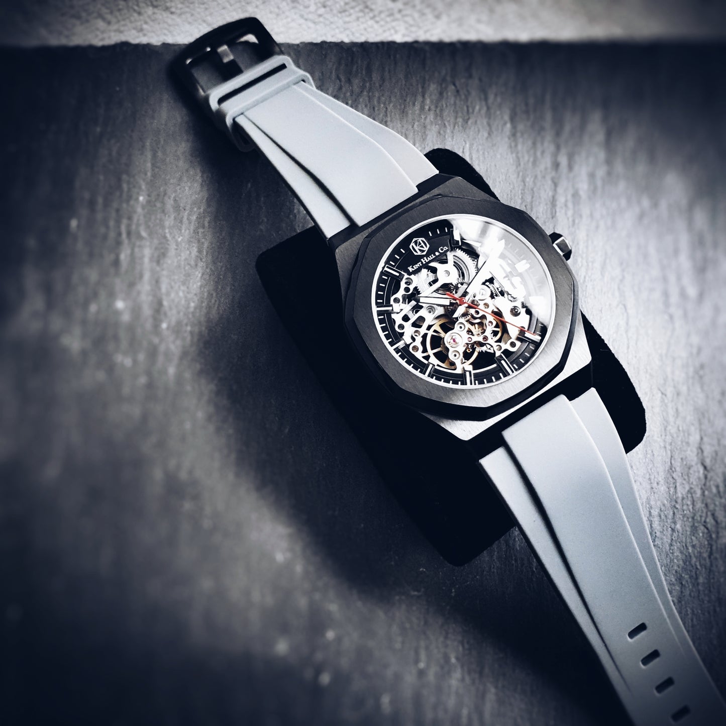 Phantom (Grey Silicone)
