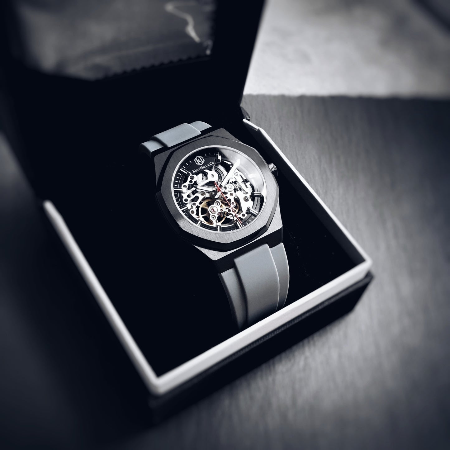 Phantom (Grey Silicone)